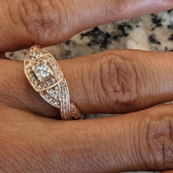 14k rose gold ring - Picture 3 of 3